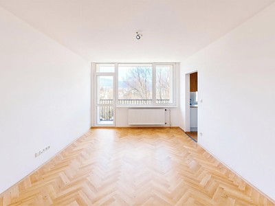 Prodej bytu 4+1, 81 m² (2 z 21)