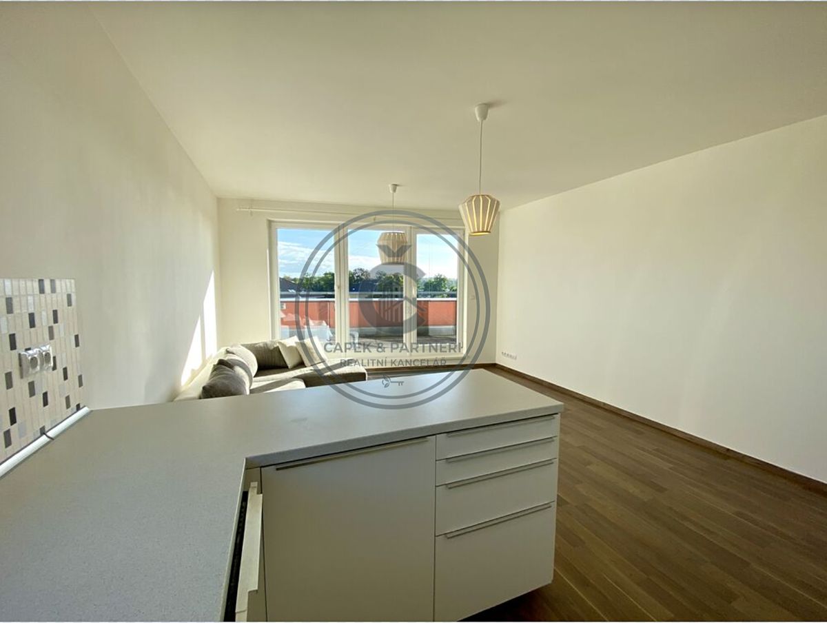 Pronájem bytu 2+kk 56 m² – fotografie 5