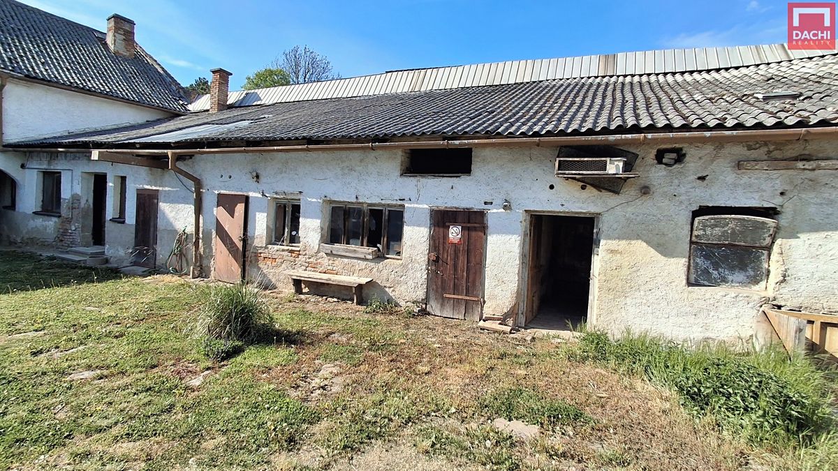 Prodej rodinného domu 536 m², pozemek 2011 m² – fotografie 3