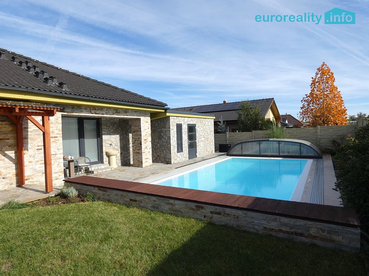 Prodej rodinného domu 119 m², pozemek 744 m² – fotografie 2