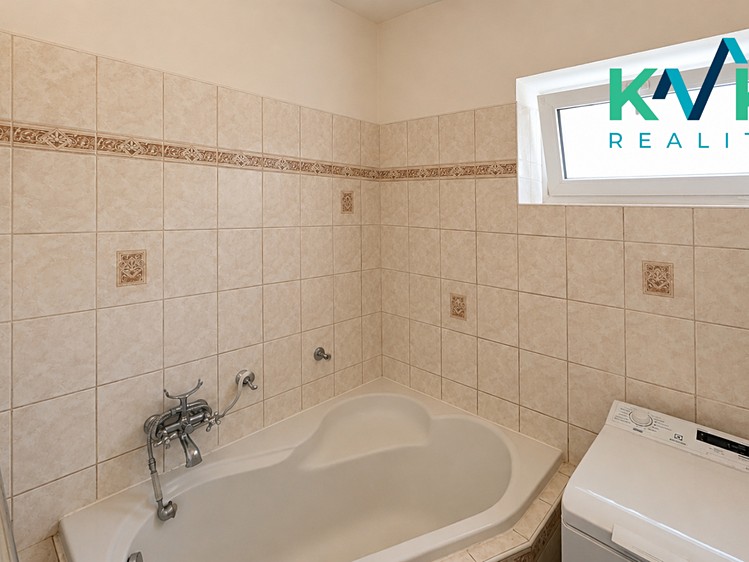 Будинок на продаж, 270 м² (32 з 39)