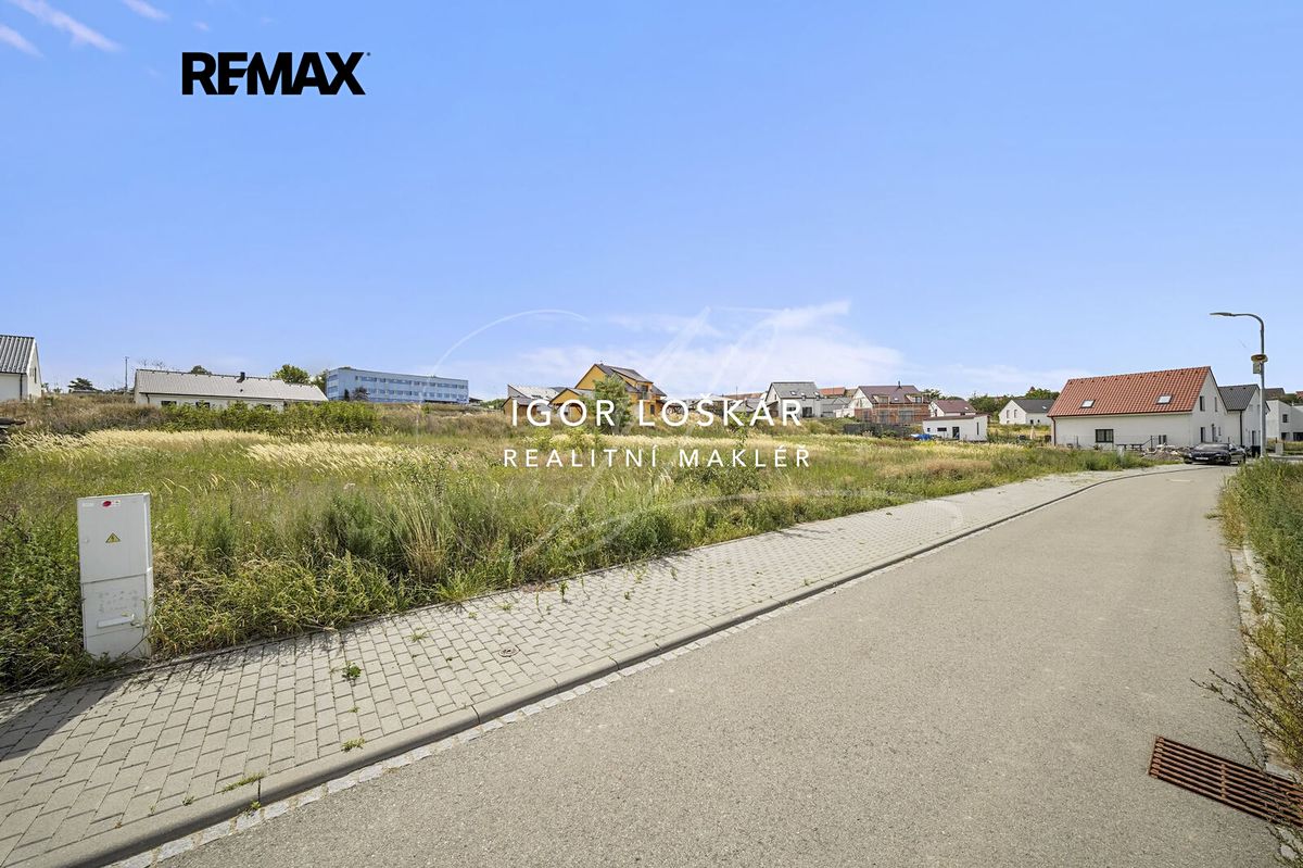 Prodej stavebního pozemku 545 m² – fotografie 2