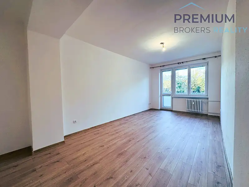 Pronájem bytu 2+1 54 m², Žatec – náhled fotky 2
