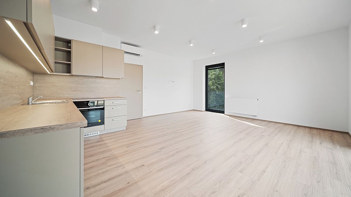 Pronájem bytu 3+kk 82 m² – fotografie 5