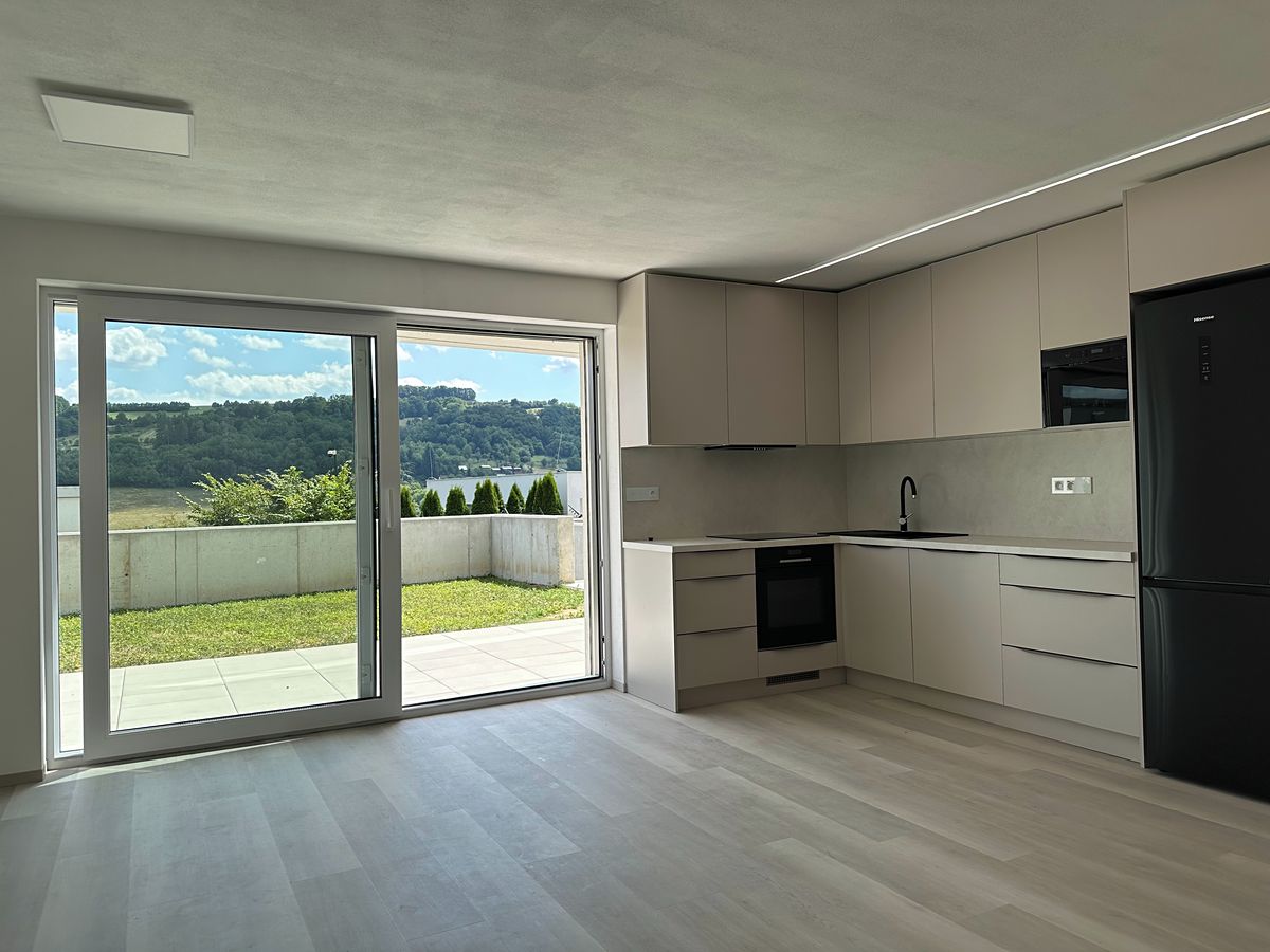 Pronájem bytu 2+kk 65 m²