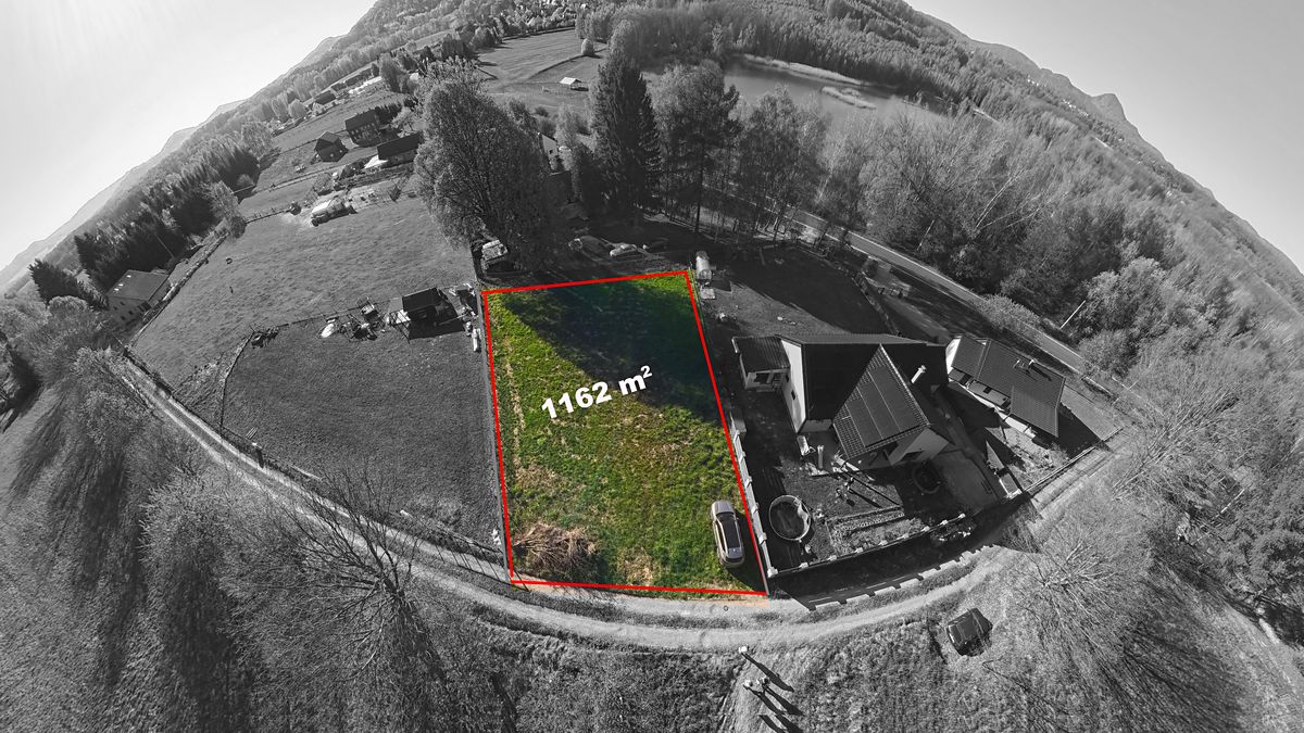 Prodej stavebního pozemku 1162 m²