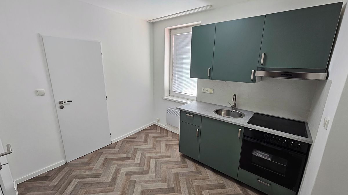 Pronájem bytu 1+1 34 m² – fotografie 3