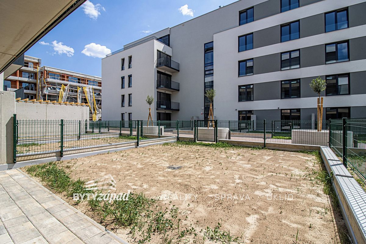 Pronájem bytu 2+kk 58 m²