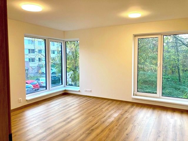 Pronájem bytu 2+kk 49 m² – fotografie 4