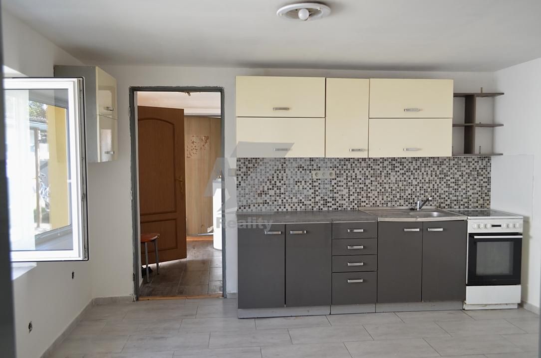 Prodej rodinného domu 110 m², pozemek 262 m² – fotografie 2