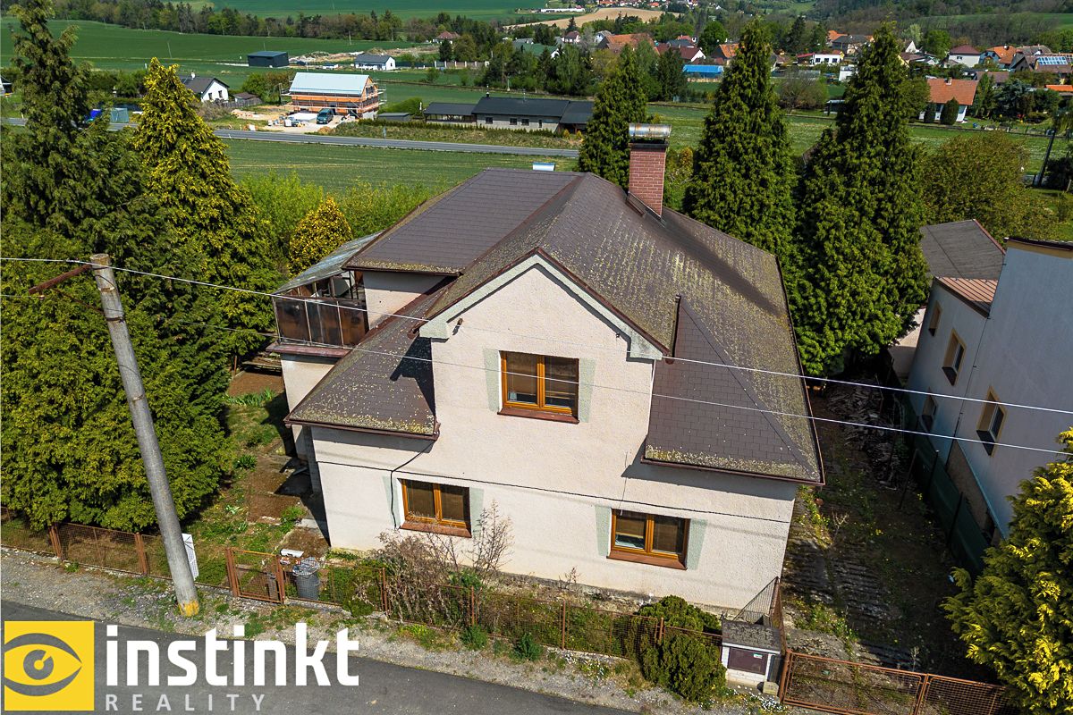 Prodej rodinného domu 250 m², pozemek 1498 m²