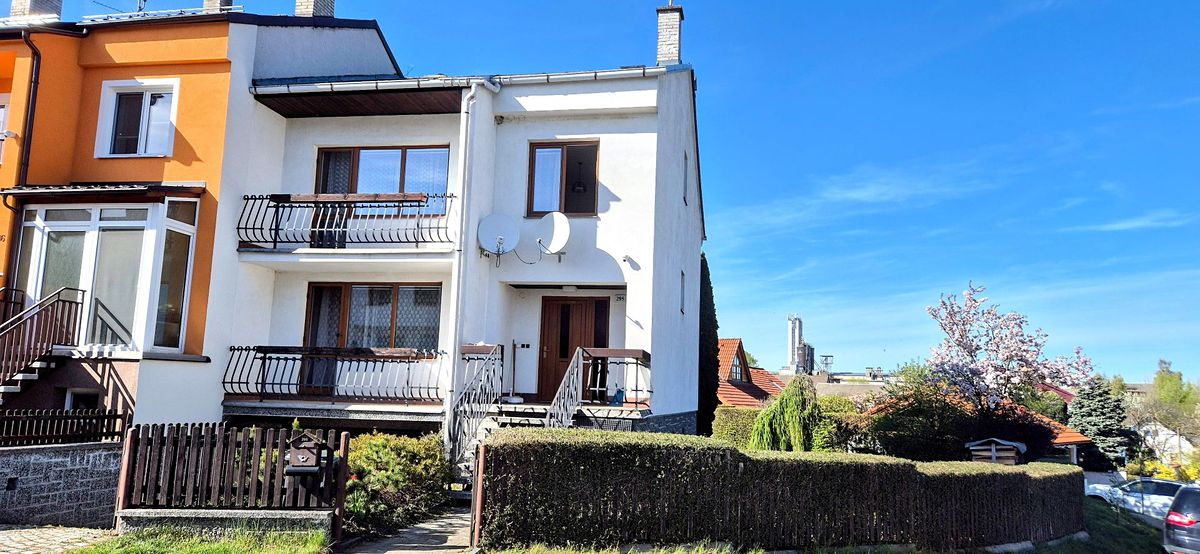 Prodej rodinného domu 195 m², pozemek 572 m²