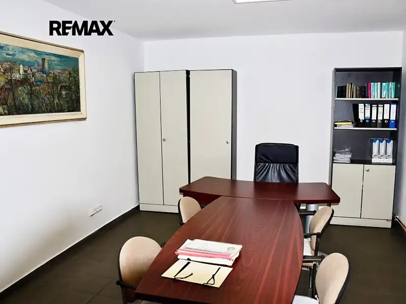 Prodej výrobní haly, prostoru 2491 m², Cheb – náhled fotky 3
