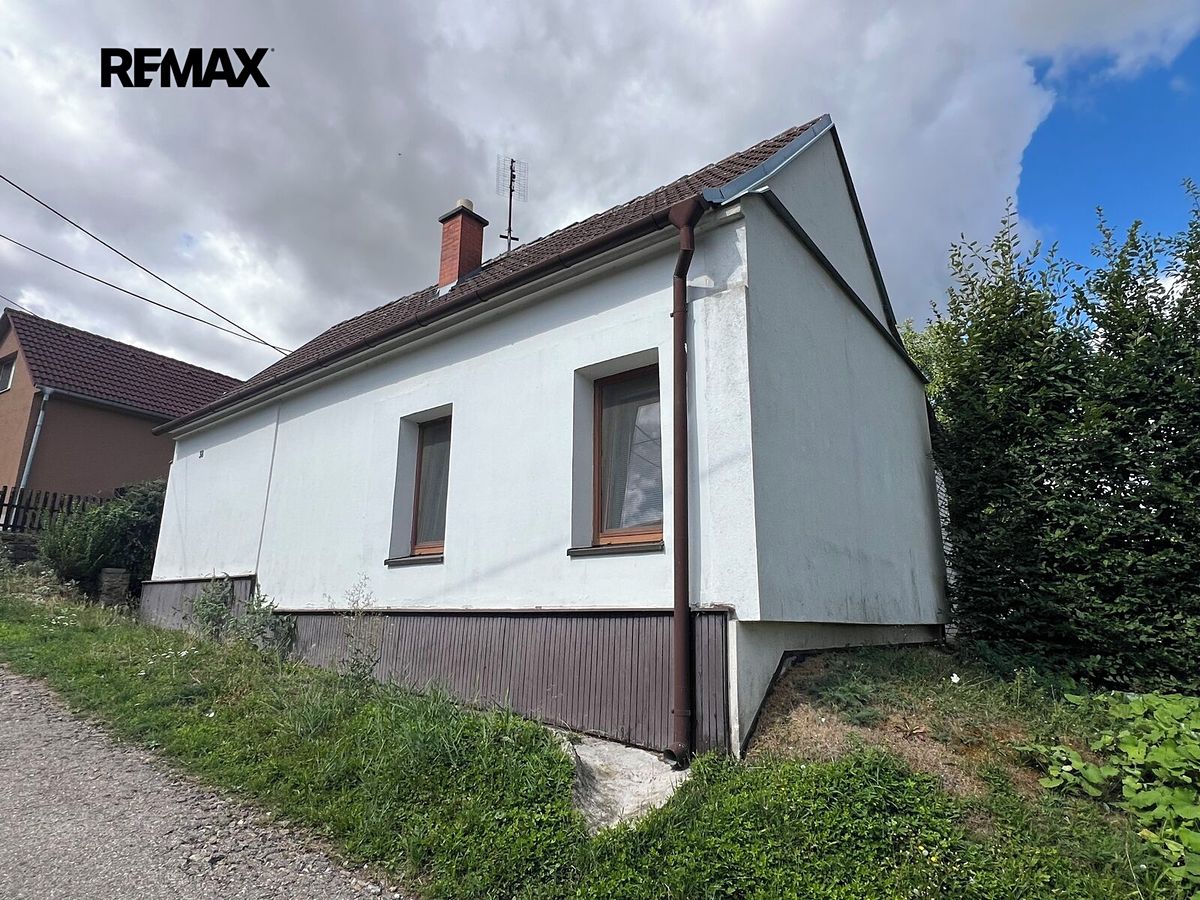 Prodej rodinného domu 85 m², pozemek 325 m² – fotografie 2