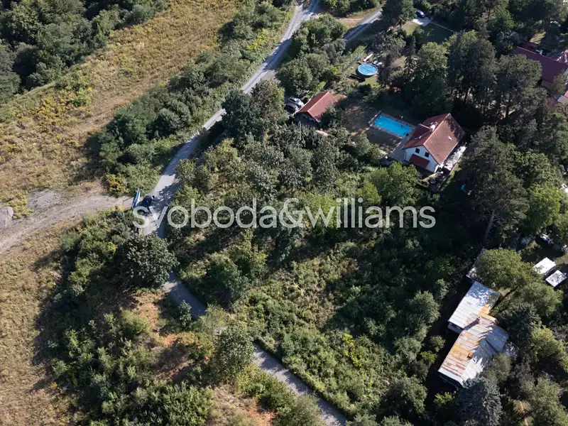 Prodej stavebního pozemku 1104 m², Černošice – náhled fotky 3