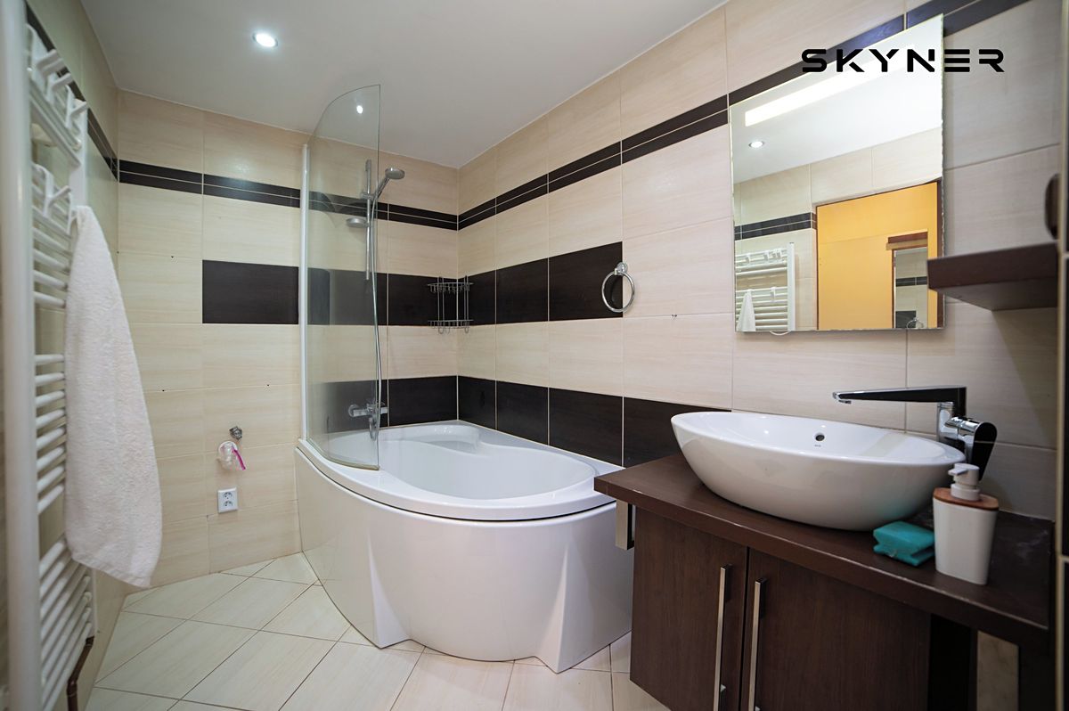Pronájem bytu 2+1 54 m² – fotografie 4