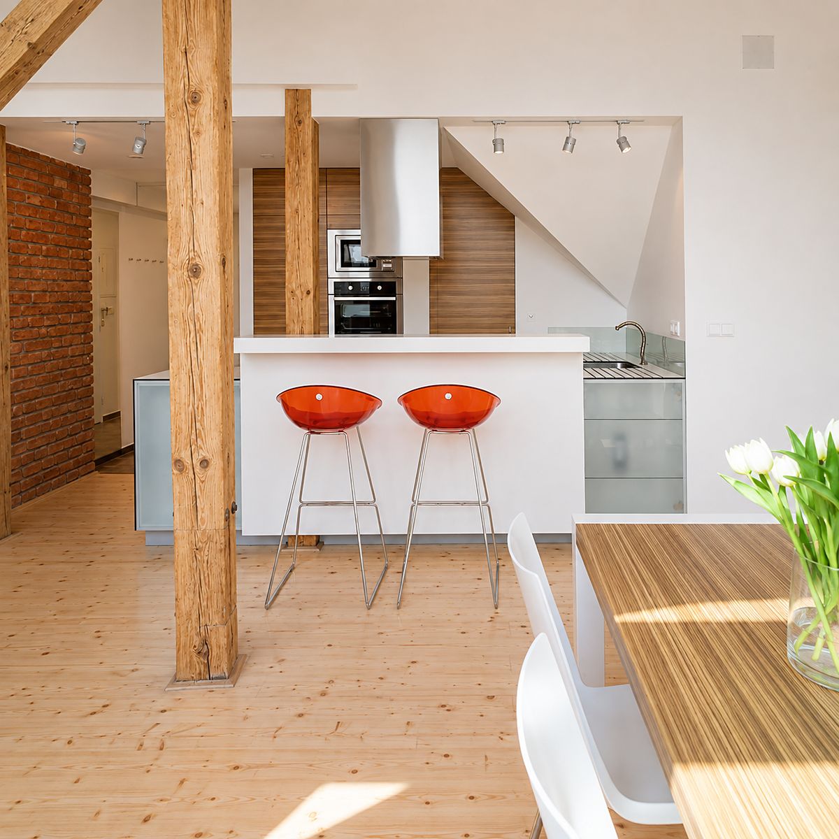Pronájem bytu 2+kk 90 m² – fotografie 2