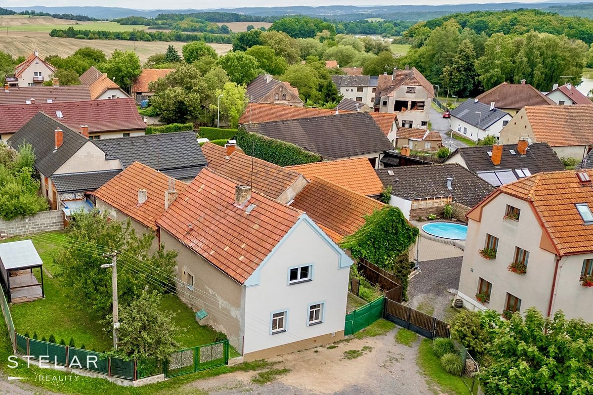 Prodej rodinného domu 180 m², pozemek 668 m²