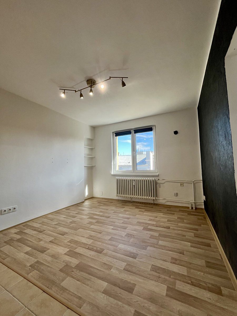 Pronájem bytu 1+1 31 m² – fotografie 3