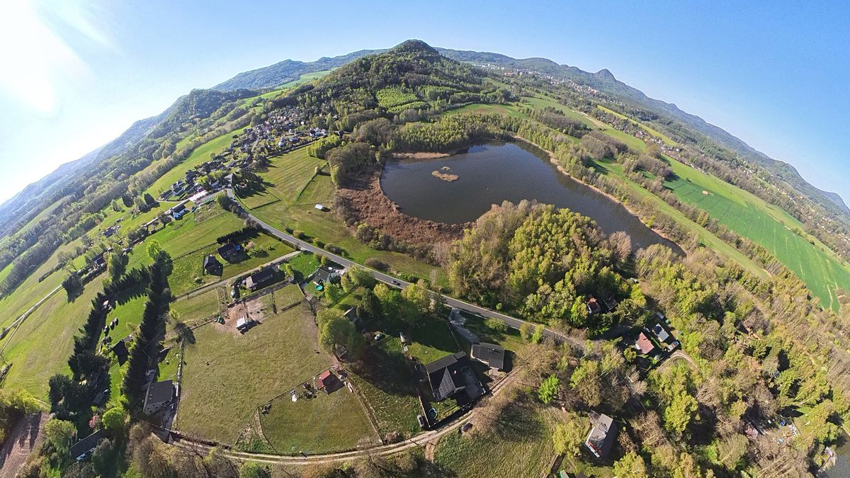Prodej stavebního pozemku 1162 m² – fotografie 2