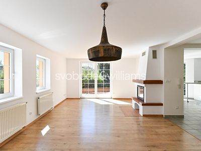 Prodej rodinného domu 222 m², pozemek 642 m²