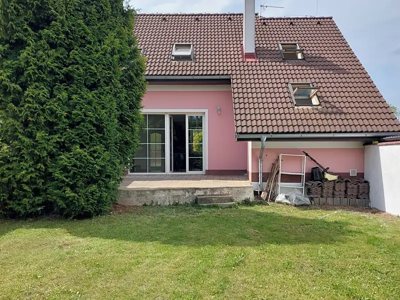 Prodej rodinného domu 135 m², pozemek 300 m², Moravany – náhled fotky 2