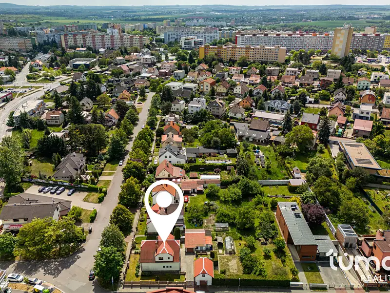 Prodej rodinného domu 156 m², pozemek 487 m², Praha – náhled fotky 3