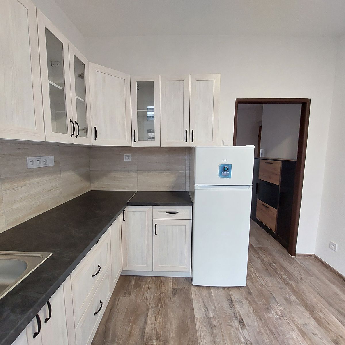 Pronájem bytu 1+1 33 m² – fotografie 3
