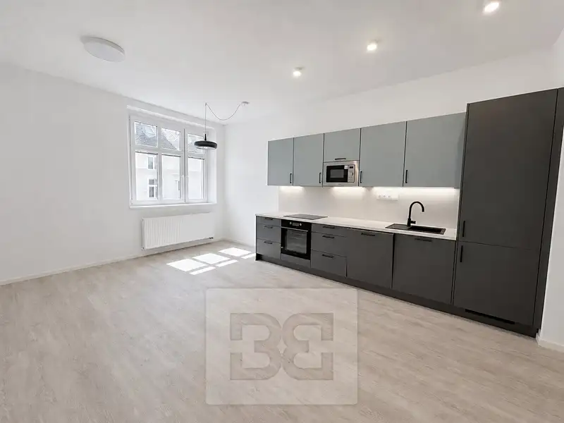 Prodej bytu 3+kk 79 m², Praha – náhled fotky 1