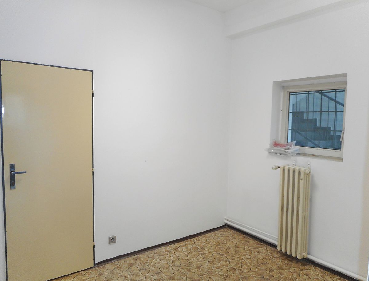 Prodej kanceláře 25 m² – fotografie 5