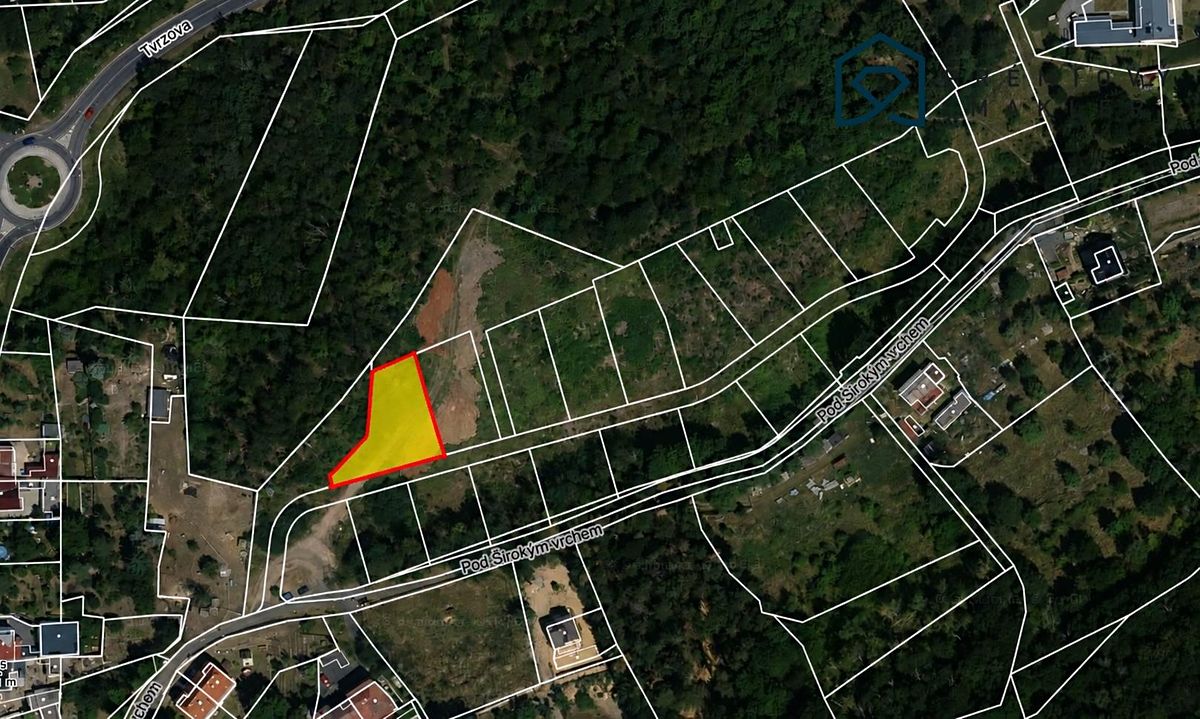 Prodej stavebního pozemku 826 m² – fotografie 3