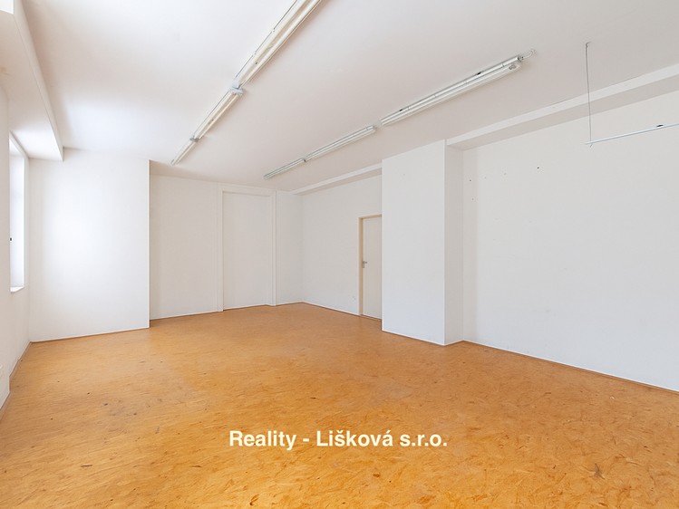 Комерційне приміщення в оренду, 261 м² (16 з 25)