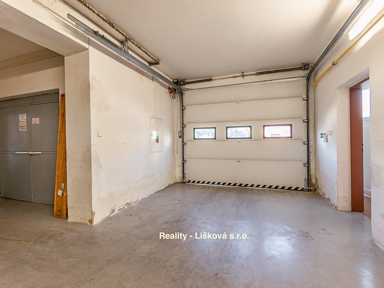Комерційне приміщення в оренду, 261 м² (23 з 25)