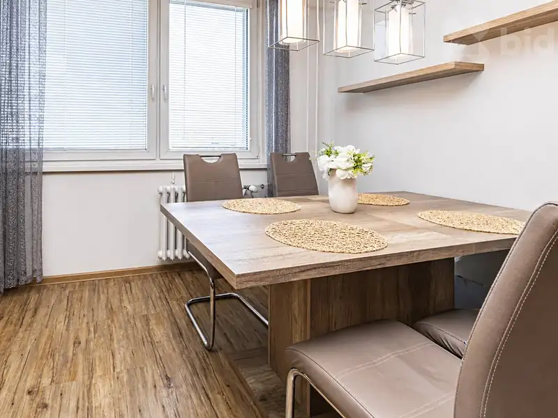 Prodej bytu 4+1 83 m², Praha – náhled fotky 3
