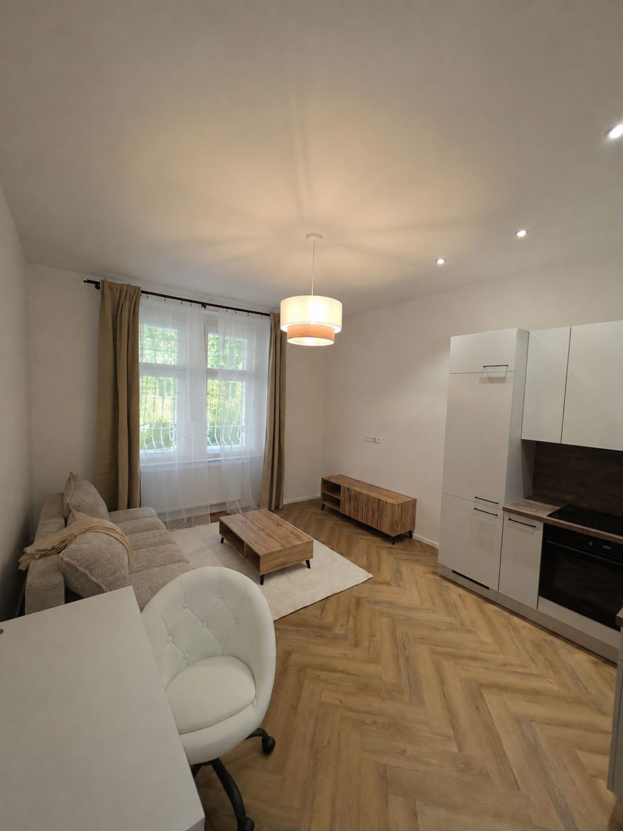 Pronájem bytu 2+kk 36 m²