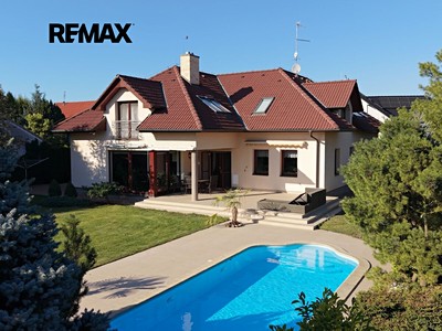 Prodej  rodinného domu 346 m², pozemek 5 794 m²