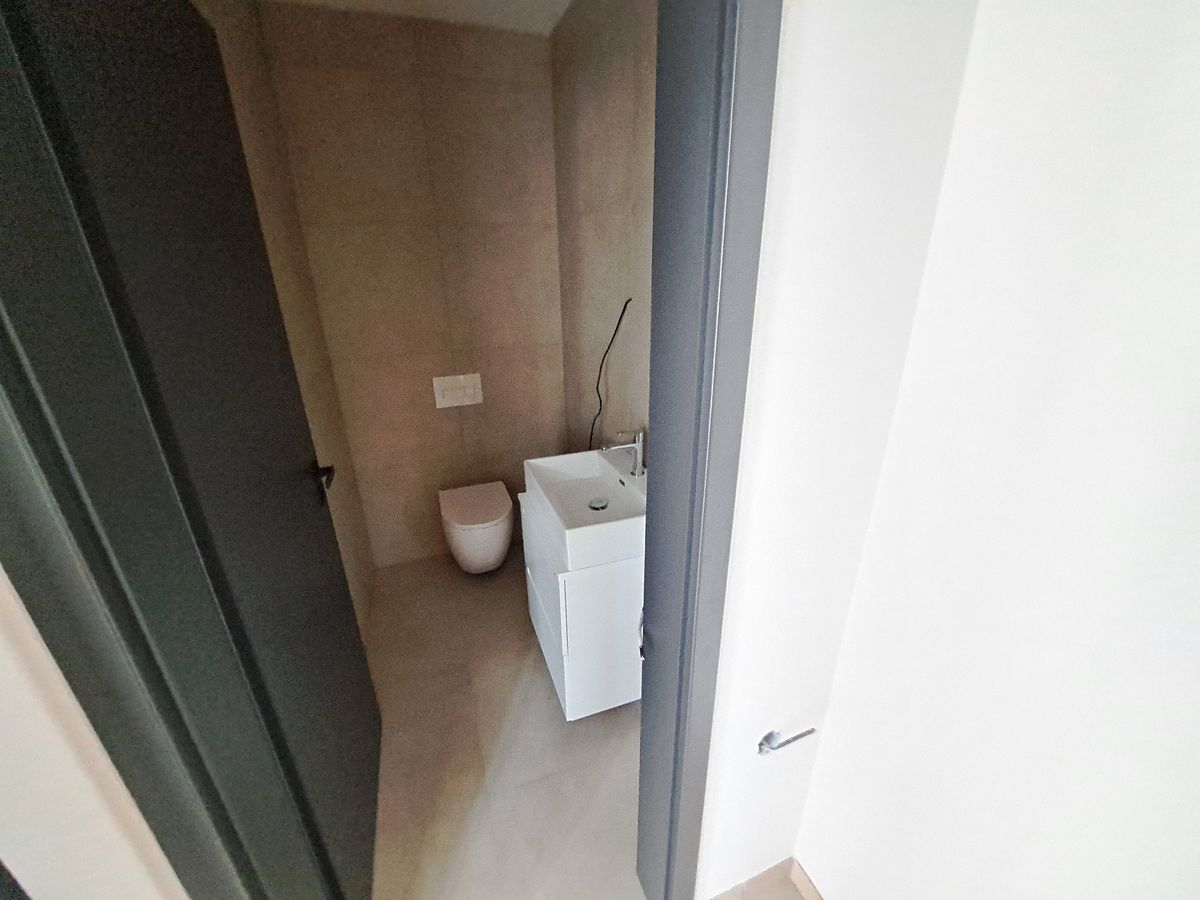 Pronájem obchodního prostoru 64 m² – fotografie 4