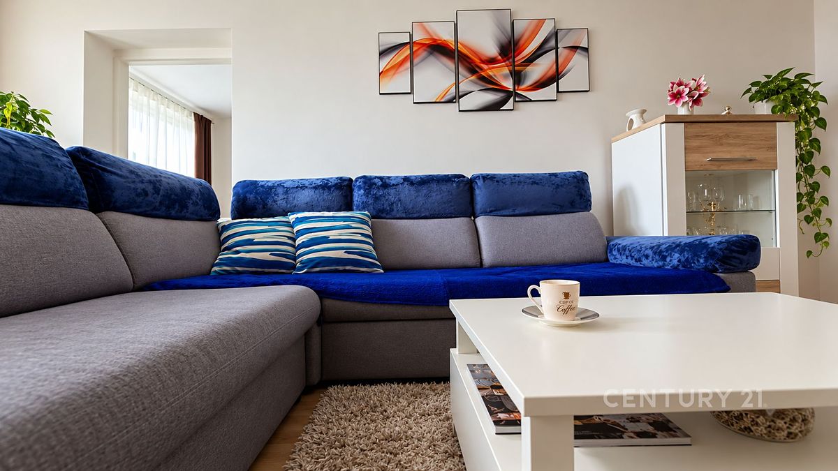 Pronájem bytu 3+1 80 m² – fotografie 2