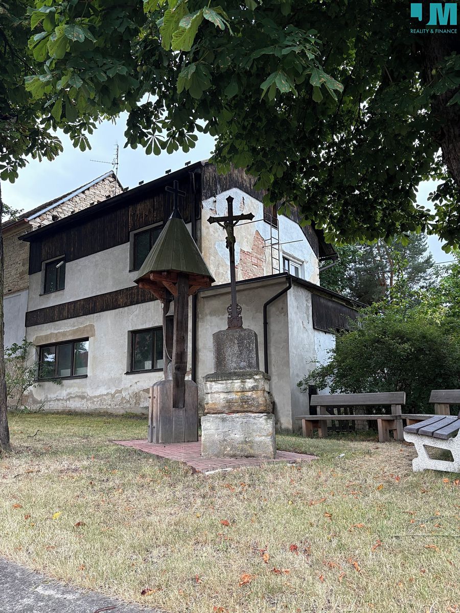Pronájem rodinného domu 100 m², pozemek 176 m² – fotografie 2
