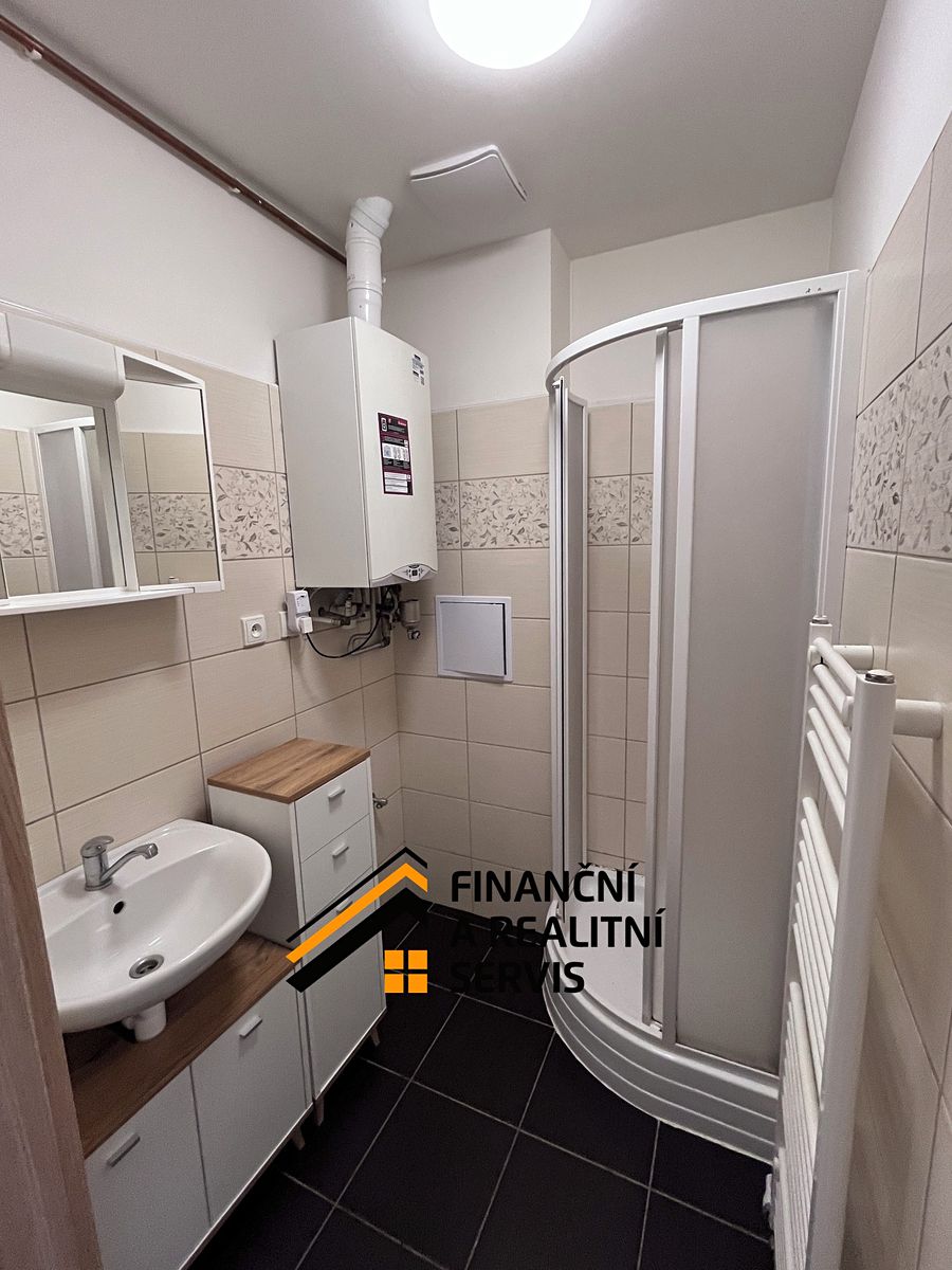 Pronájem bytu 2+kk 55 m² – fotografie 4