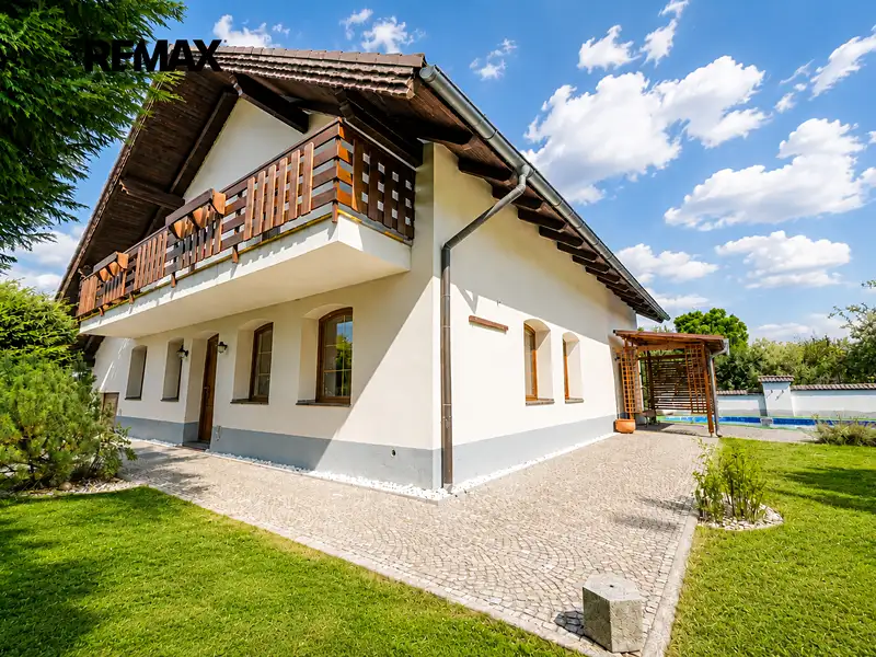 Prodej rodinného domu 250 m², pozemek 2997 m², Příbram – náhled fotky 1