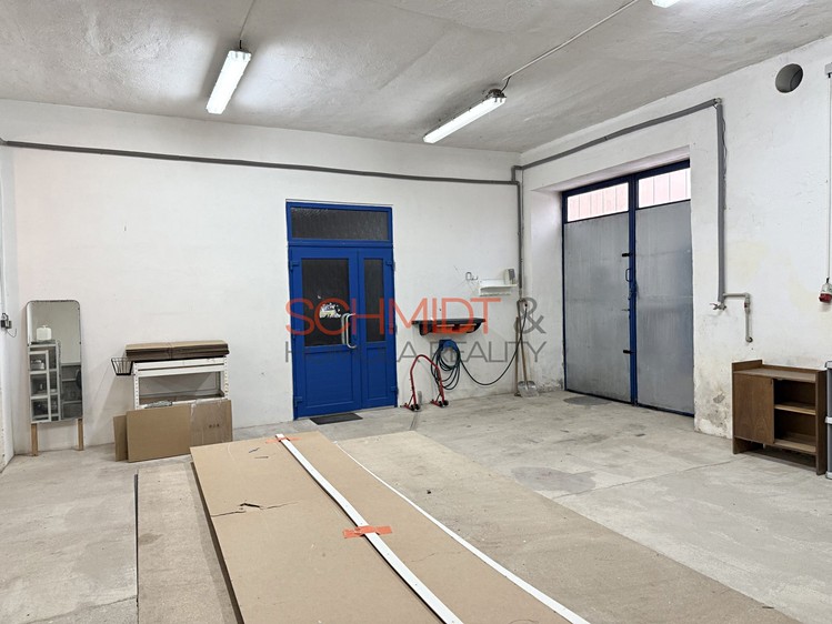 Prodej komerčního prostoru, 1 612 m² (14 z 31)