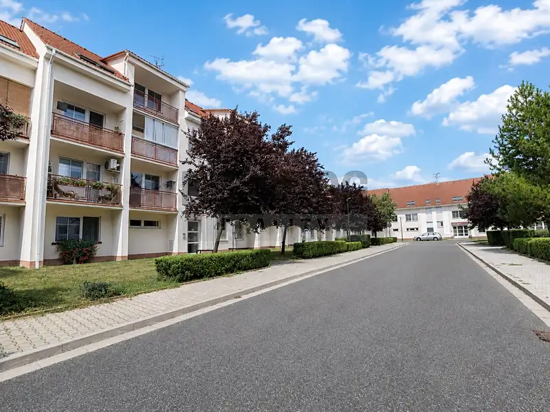 Pronájem bytu 2+1 61 m², Nymburk – náhled fotky 1
