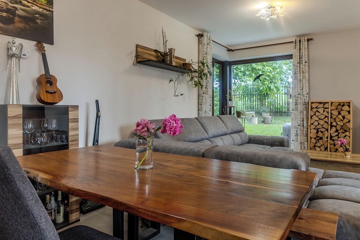 Prodej rodinného domu 117 m², pozemek 774 m² – fotografie 3