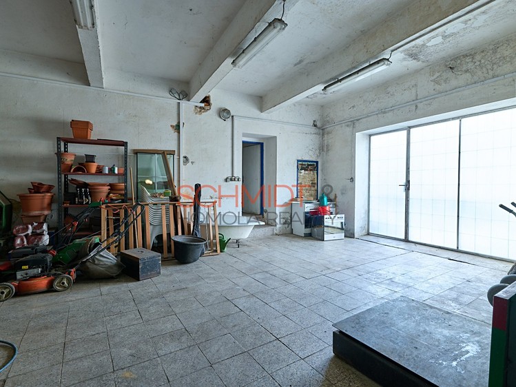 Prodej komerčního prostoru, 1 612 m² (12 z 31)