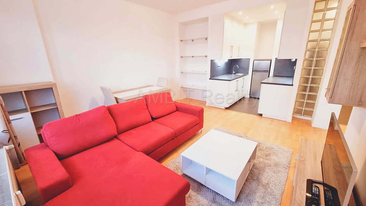Pronájem bytu 2+kk 51 m² – fotografie 2