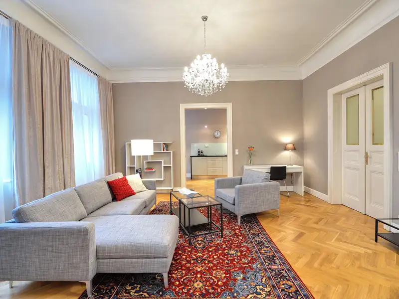 Pronájem bytu 3+1 119 m², Praha – náhled fotky 1