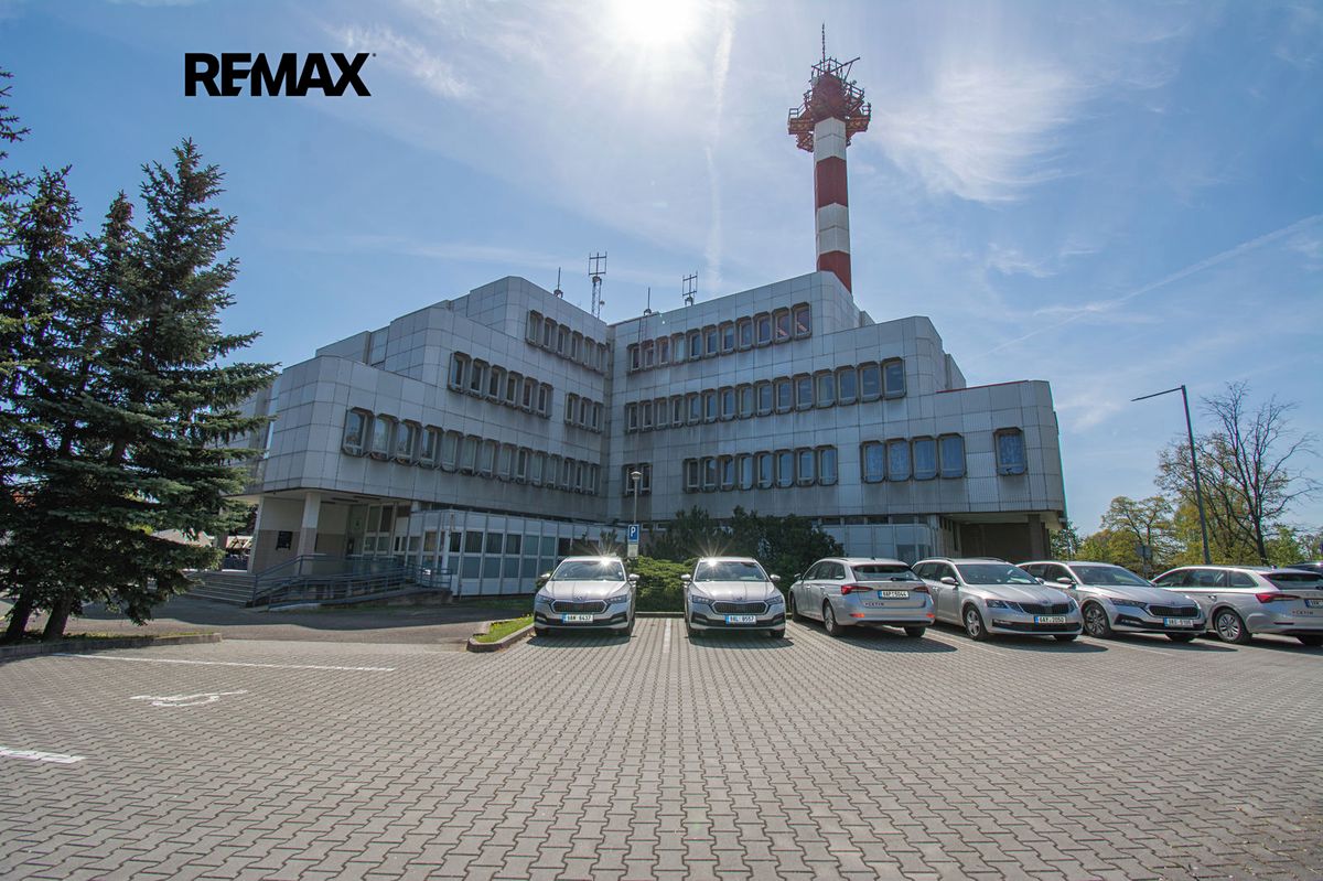 Pronájem kanceláře 315 m² – fotografie 2