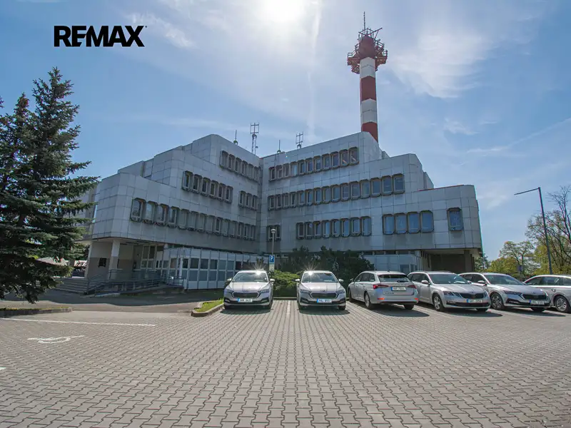 Pronájem kanceláře 315 m², Hradec Králové – náhled fotky 2