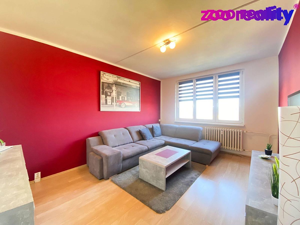 Pronájem bytu 2+1 62 m² – fotografie 3